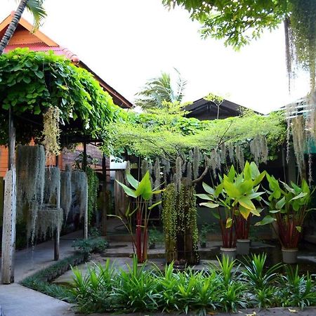 60 Blue House Hotel Chiang Mai Ngoại thất bức ảnh