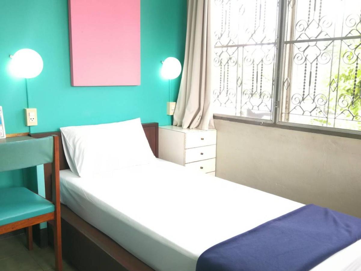 60 Blue House Hotel Chiang Mai Ngoại thất bức ảnh